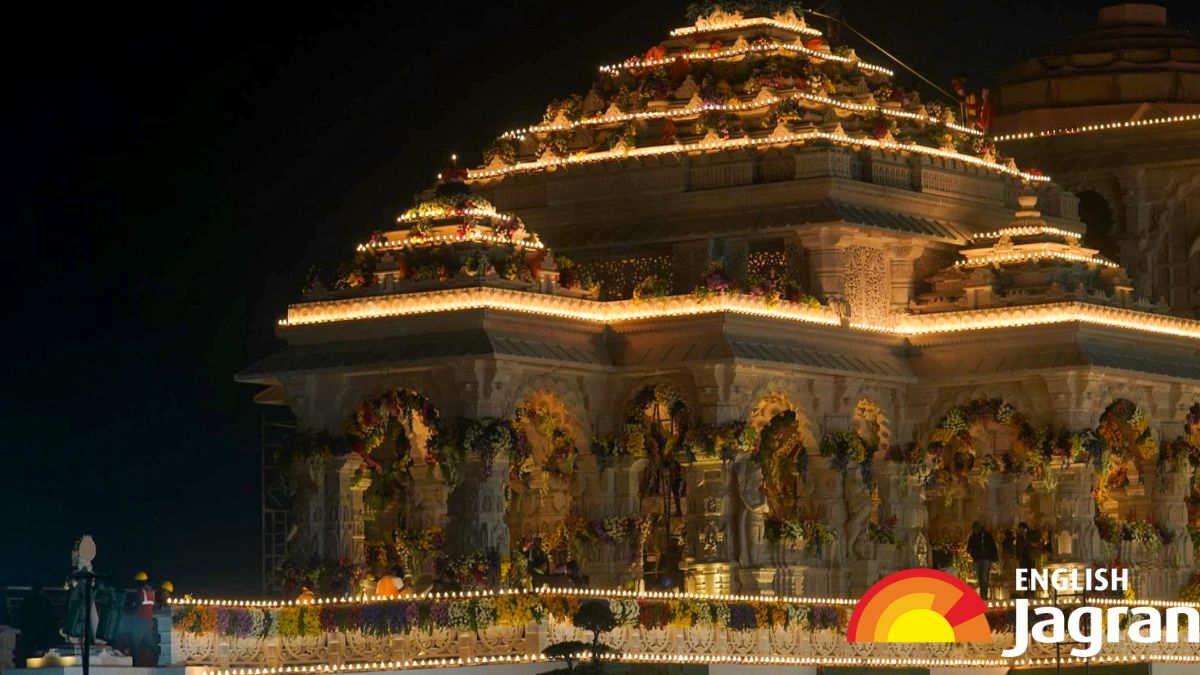 ram-temple-consecration-business-tycoon-mukesh-ambani-lakshmi-n-mittal-and-others-attended-pran-pratishtha-see-list